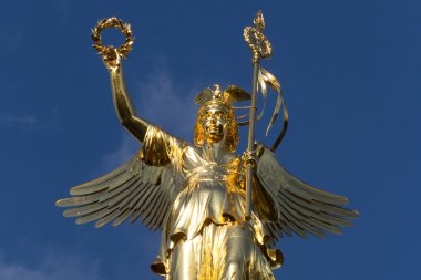 Zafer Anıtı (Siegessaeule Berlin'de) 