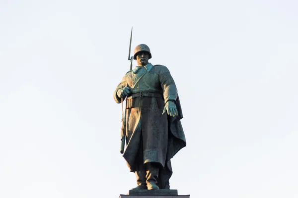 Russische Soldatenstatue — Stockfoto