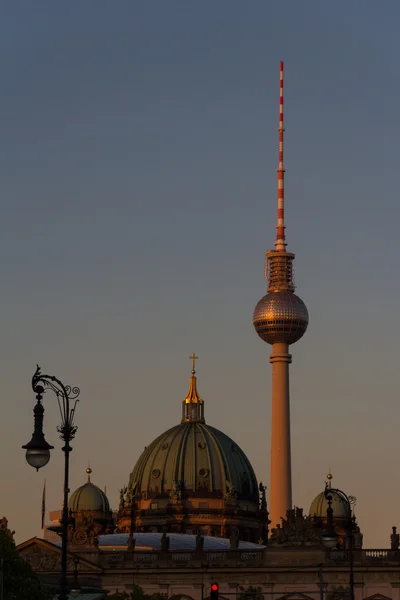 Berlin landmarks - Television tower and Berlin cathedral during — Stock Photo, Image