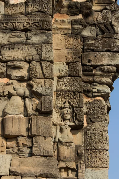 Statua di aspara - tempio di pietra intaglio di angkor wat — Foto Stock