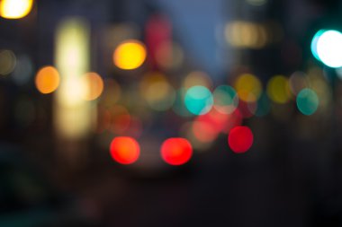 gece - sokak trafik ışıklarında bokeh şehir