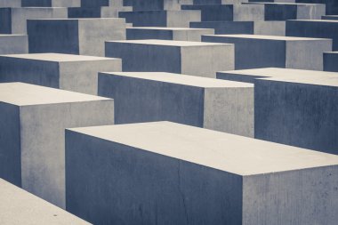 Berlin, Almanya - 20 Temmuz 2016: Memorial öldürüldü Avrupa Yahudilerinden bahsediyorum, olarak da bilinen Holocaust Memorial Berlin için.