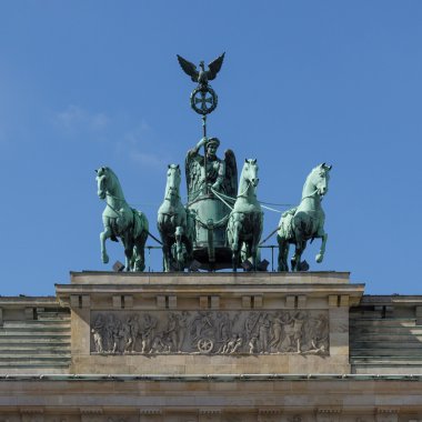 Berlin sembolü - Brandenburg Kapısı ( Brandenburger Tor) 