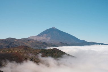 Pico del Teide, Tenerife 'deki dağ manzarası   -