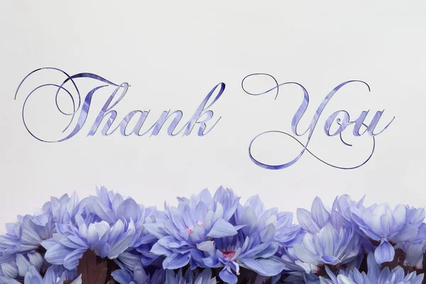 Thank you - flowers decoration, floral background and beautiful handwriting — стоковое фото