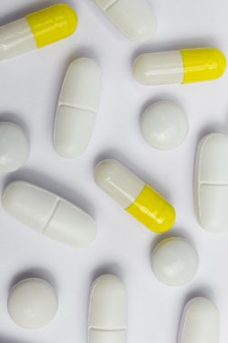 beyaz beyaz hap kapsül portre