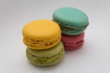 renkli macarons. yığılmış macaroons.