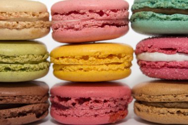 renkli macarons. yığılmış macaroons.