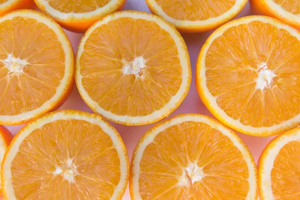 Наполовину апельсини, нарізані апельсинові фрукти крупним планом — стокове фото