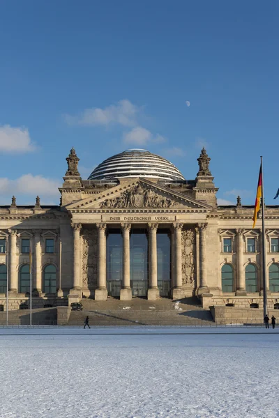Wejście w Reichstagu (Bundestagu) budynku w Berlinie, Niemcy — Zdjęcie stockowe