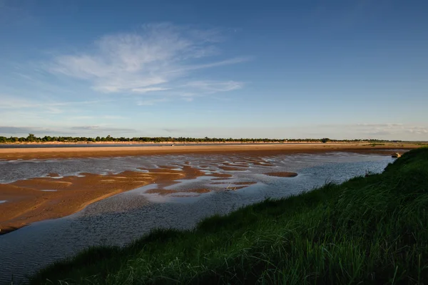 A paisagem fluvial — Fotografia de Stock