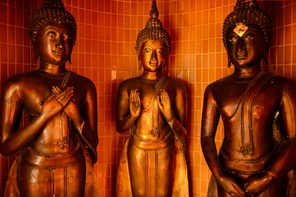 Statues of Buddha in a temple — Stock Photo, Image