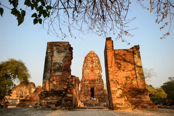 Обзор храмов Аюттхая в Таиланде. Руины древнего брика — стоковое фото