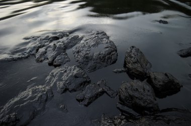 Ham Petrol Petrol Yayılımı Ao Prao Beach Samet Adası'nda kaza