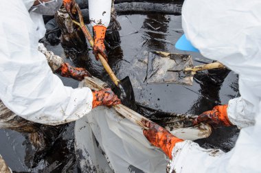 Ham Petrol Petrol Yayılımı Ao Prao Beach Samet Adası'nda kaza