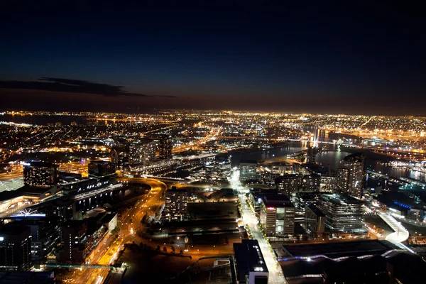 Melbourne skyline nattetid — Stockfoto