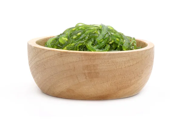 Chuka Wakame Sallad Trä Skål Isolerad Vit Bakgrund Berömd Japansk — Stockfoto