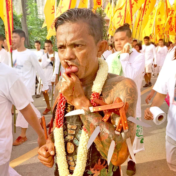 Phuket Thailand October 2016 Parade Vegetarian Festival Show Девоте Людина — стокове фото