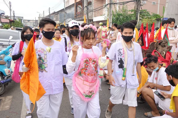 Phuket Таїланд Жовтня 2018 Парад Вегетаріанського Фестивалю Показує Девоте Особу — стокове фото
