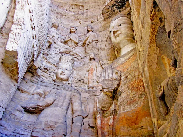 山西云岗石窟佛像 世界名胜古迹在中国 有选择的重点 — 图库照片