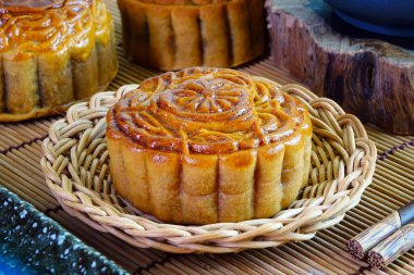 Sonbahar ortası festivali için ay çöreği, geleneksel Çin yemeği ve tatlısının Retro vintage tarzı. (Ay pastasına Çince 'de 
