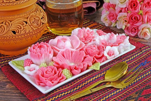 Hermosas Flores Forma Jalea Leche Coco Famoso Postre Tailandés — Foto de Stock
