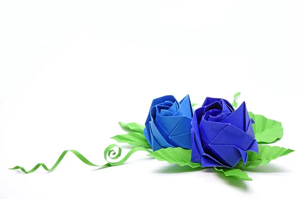 Mavi Gül Origami Beyaz Arka Planda Izole Edilmiş Sevgililer Günü — Stok fotoğraf