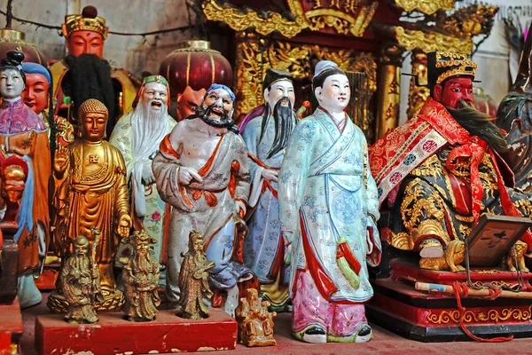 Kolorowe Taoistyczne Rzeźby Świętych Świątyni Taoizmu Skupienie Selektywne — Zdjęcie stockowe