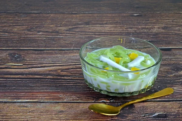 Cendol Cendol Iskall Söt Dessert Innehåller Droppar Grön Pandannötter Rismjöl — Stockfoto