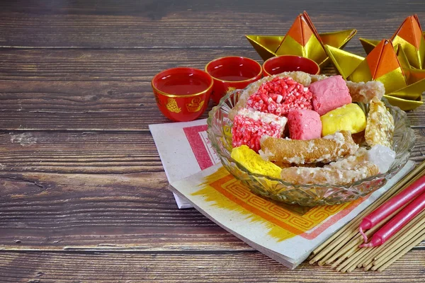 Conjunto Lanche Colorido Chá Vela Vara Incenso Papel Dinheiro Joss — Fotografia de Stock