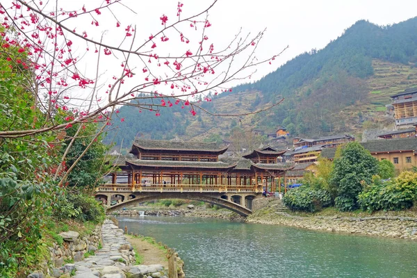 Puente Qian Miao Zai Village Niebla Mañana Provincia Guizhou China — Foto de Stock