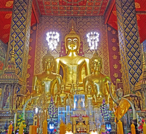 Arany Buddha Alapszabály Észak Thaiföld Szelektív Fókusz — Stock Fotó