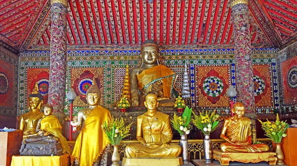 Arany Buddha Alapszabály Észak Thaiföld Szelektív Fókusz — Stock Fotó