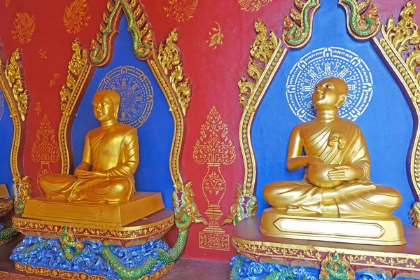 Goldene Statuen Der Buddhistischen Heiligen Upagupta Rechts Und Pindola Bharadvaja — Stockfoto