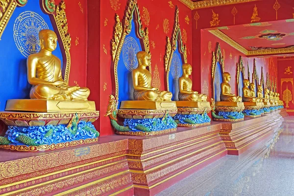 Złote Posągi Arhata Arahant Lub Buddyjskich Świętych Świątyni Wat Bang — Zdjęcie stockowe