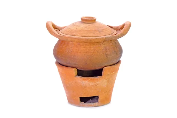 泰国传统手工制作的粘土锅 用于泰国咖哩 汤和其他用热炭炉的泰国人食物 粘土锅和炉灶在白色背景上隔离 — 图库照片
