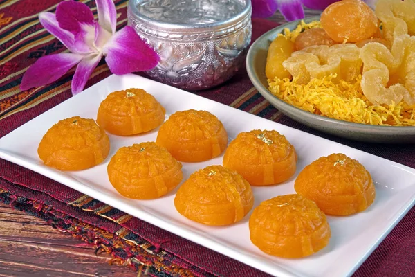 Royal Thai Cuisine Thai Dessert Siamese Golden Sweetmeat Nom Thong — Stock Photo, Image