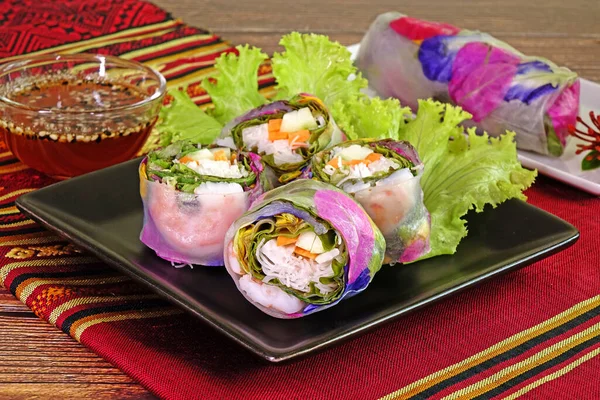 Spring Rolls Edible Flowers Spring Rolls Beautiful Delicious Thai Cuisine — Fotografia de Stock