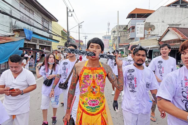 Фукет Таїланд Жовтня 2018 Року Парад Вегетаріанського Фестивалю Показує Девоте — стокове фото