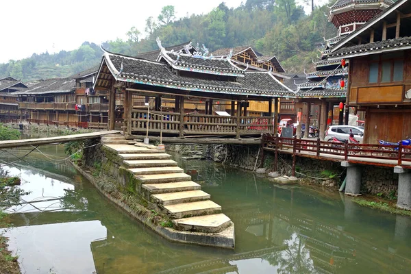 Zhaoxing Dong Zai Cidade Antiga Zhao Xing Village Névoa Manhã — Fotografia de Stock