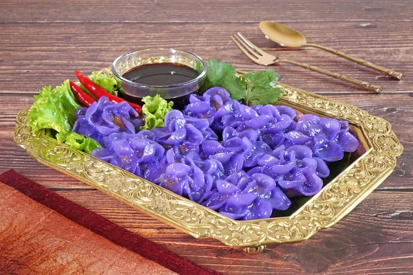 Royal Thai Köket Lila Blå Färg Blomma Formade Thailändska Dumpling — Stockfoto