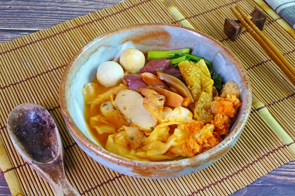 Yen Yong Thea Yong Tau Foo Pink Noodle Soup Famous — Stock Photo, Image