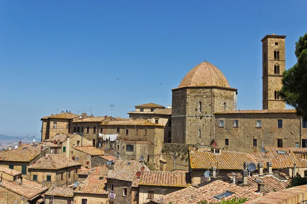 Středověká vesnice v Itálii — Stock fotografie