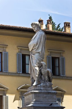 Dante Alighieri in Piazza Santa Croce