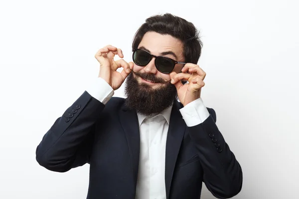 Uzun sakallı genç adam — Stok fotoğraf
