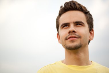 Genç bir adamın portresi