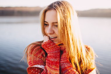 Mutlu genç kız rüya