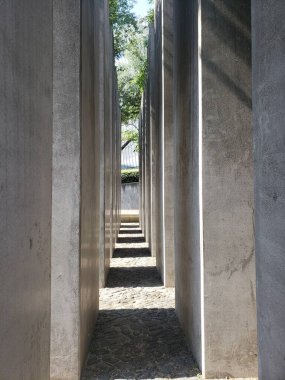 Holokost-Mahnmal / Monumento al holocausto