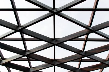 Yapısal çelik haç yapısı ve cam çatı
