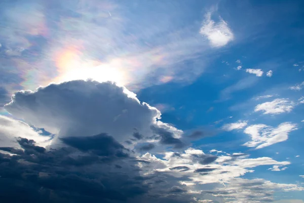 Photometerisierung Wolken Und Bunte Sonnenstrahlen Himmel — Stockfoto